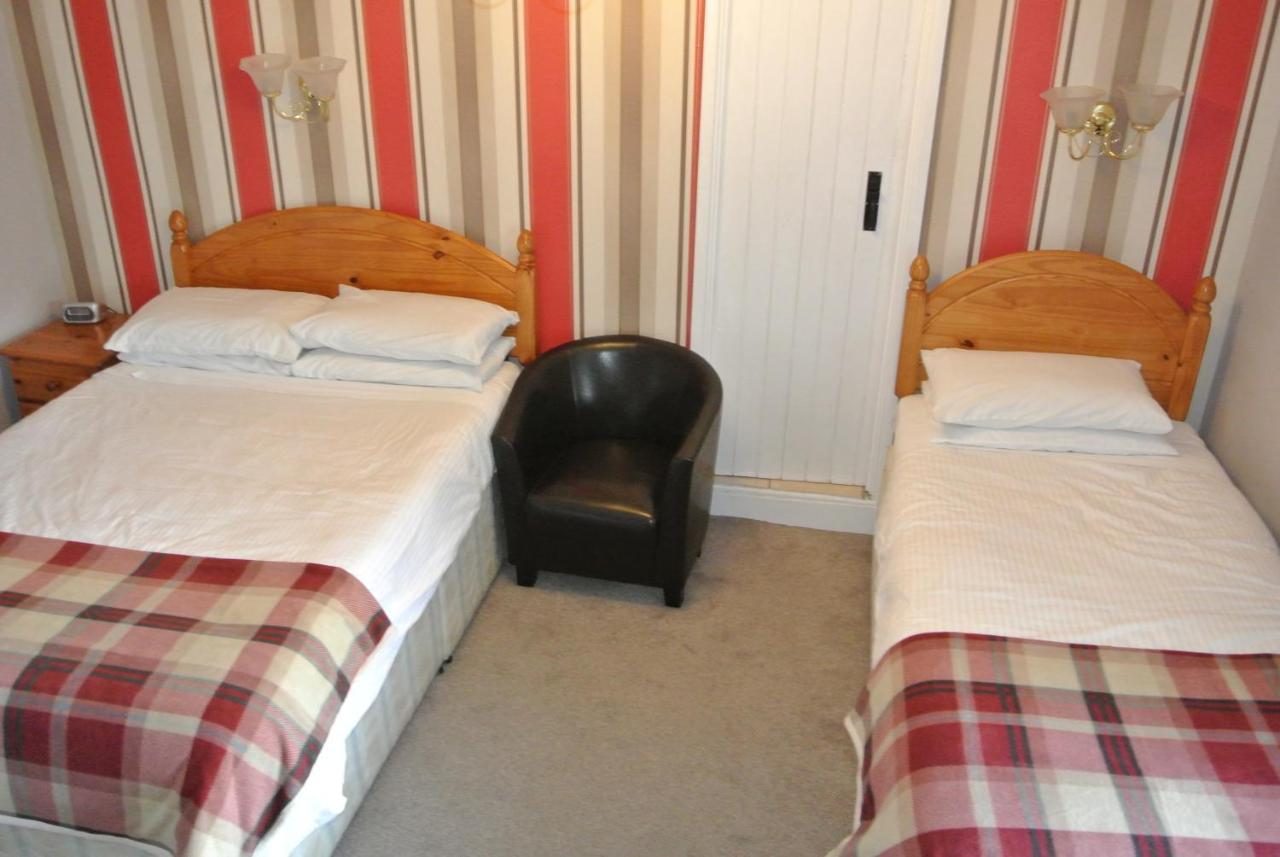 Old Castle Farm Guest House Brecon Exterior foto